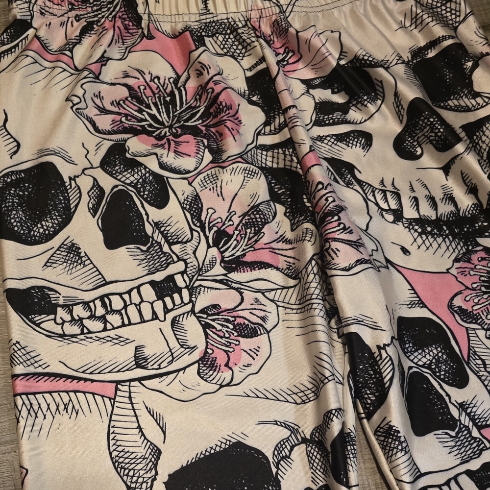 Skull and Floral Print Leggings XXL 3XL - Picture 6 of 7